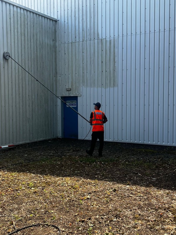 Commerical cladding cleaning in liverpool.jpg