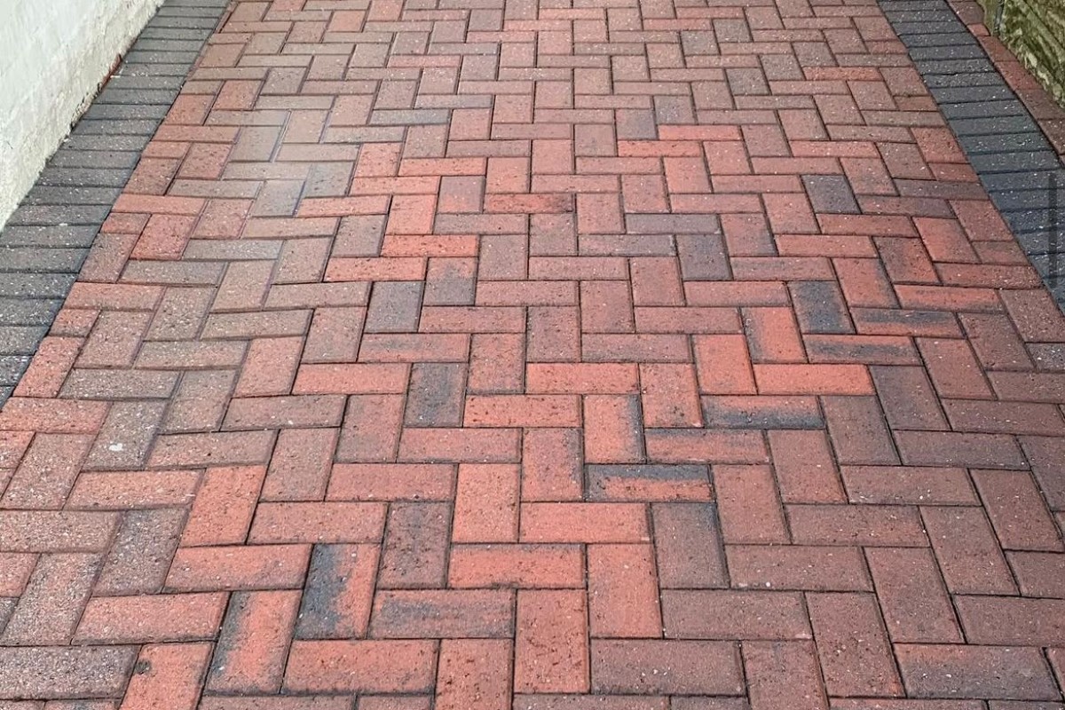 Driveway cleaning in liverpool 3.jpeg